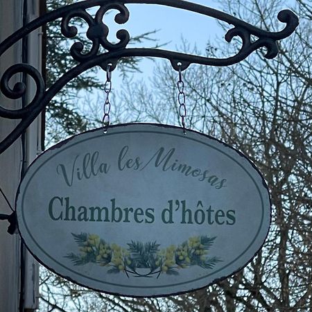 Villa Les Mimosas - 3 Chambres D'Hotes Plassac  Εξωτερικό φωτογραφία