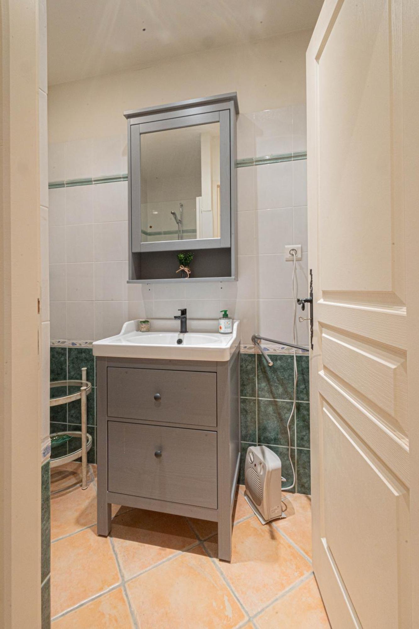 Villa Les Mimosas - 3 Chambres D'Hotes Plassac  Εξωτερικό φωτογραφία